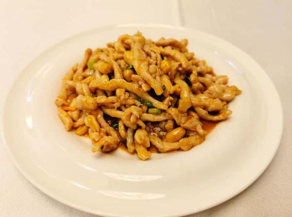 Porc cu Ardei Iute si Alune